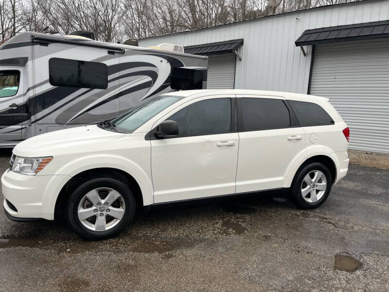 2013 Dodge Journey for sale at Monroe Auto's, LLC in Parsons TN