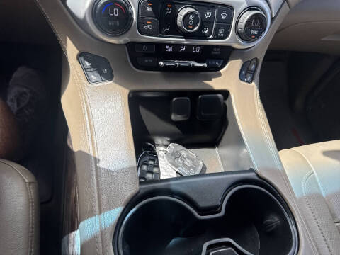 2017 GMC Yukon XL SLT