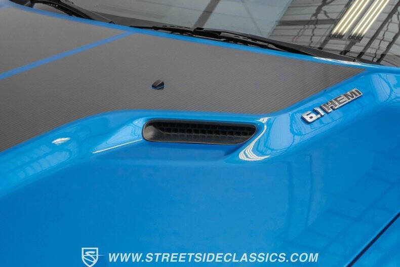 2009 Dodge Challenger SRT8