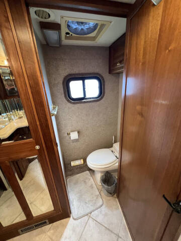 2002 Foretravel GV320 4010