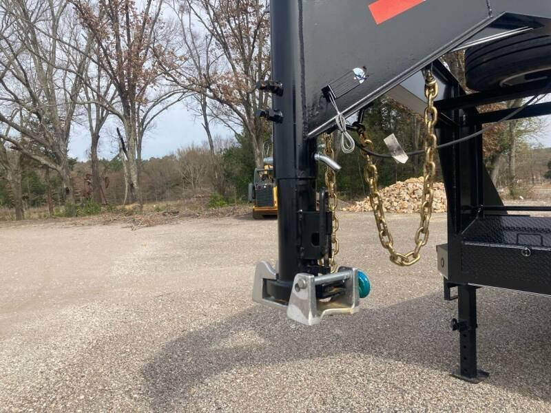 2023 Double A Trailers GN 102 x28 (24+4)