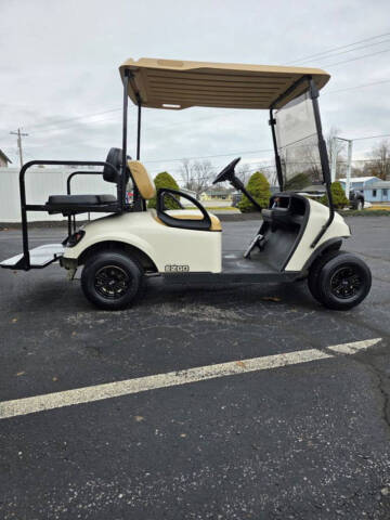 2018 E-Z-GO  TXT