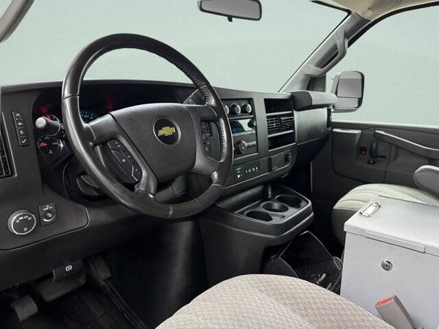 2021 Chevrolet Express 2500