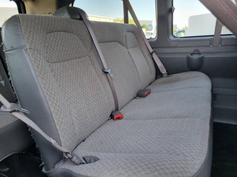 2018 Chevrolet Express LS 3500