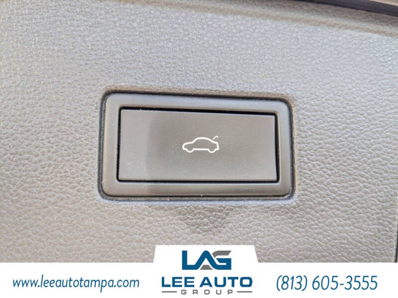 2022 Volkswagen Atlas SE