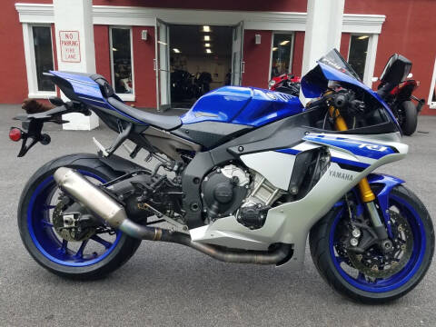 2016 Yamaha YZF-R1