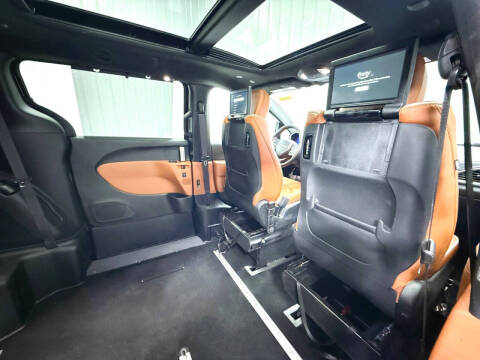 2025 Chrysler Pacifica Pinnacle