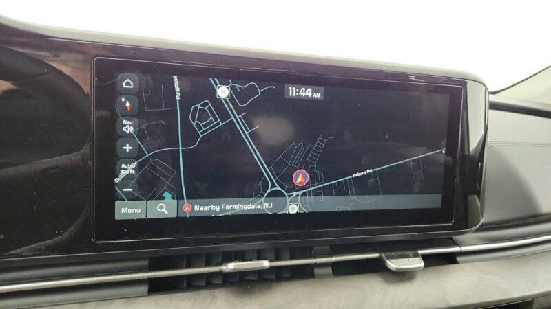 2024 Kia Carnival EX