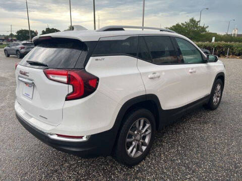 2024 GMC Terrain SLT
