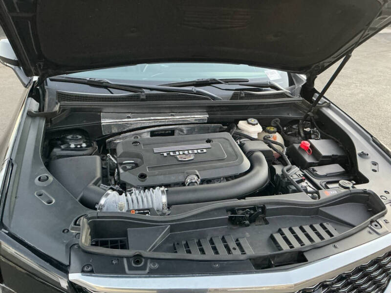 2024 Cadillac XT4 Premium Luxury