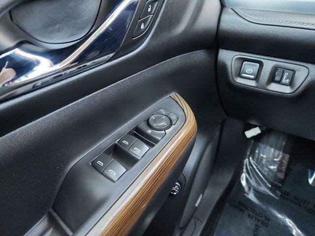 2017 GMC Acadia SLE-2