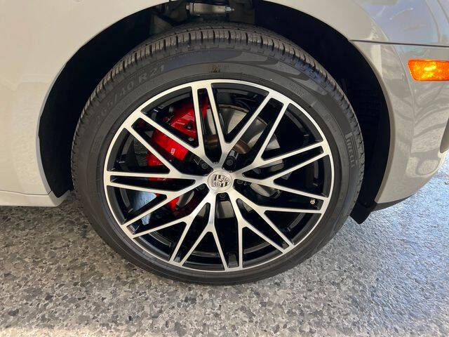 2024 Porsche Macan S