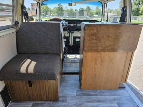 1971 Volkswagen Camper Bus