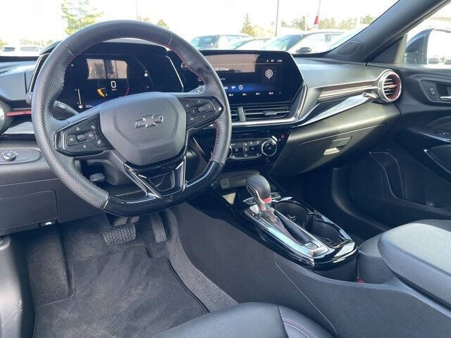 2025 Chevrolet Trax RS