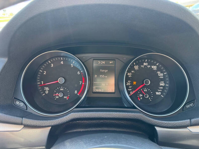 2016 Volkswagen Passat 1.8T R-Line