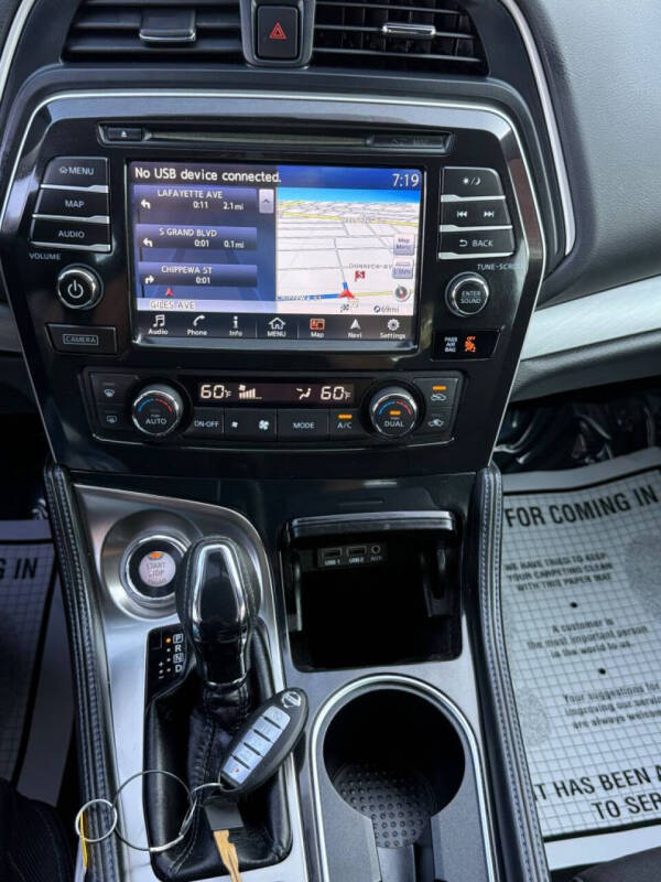 2017 Nissan Maxima