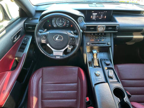 2019 Lexus IS 300