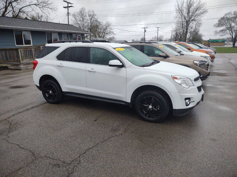 2013 Chevrolet Equinox for sale at Dave's Car Corner in Hartford City IN