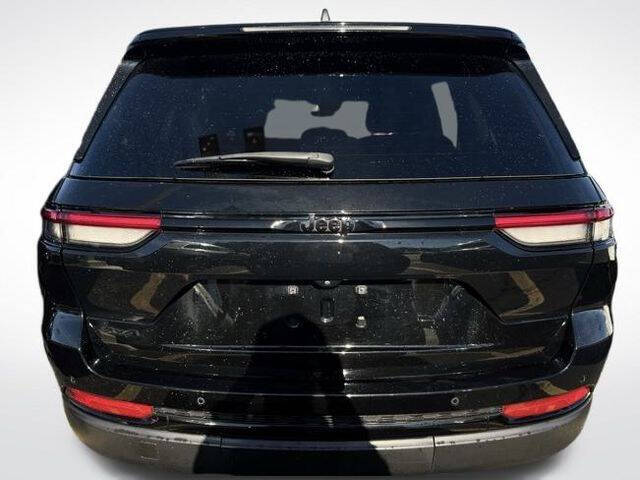 2022 Jeep Grand Cherokee Altitude