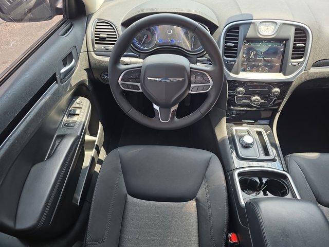 2023 Chrysler 300 Touring