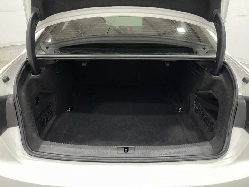 2017 Audi A4 2.0T quattro Premium Plus