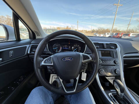 2014 Ford Fusion SE
