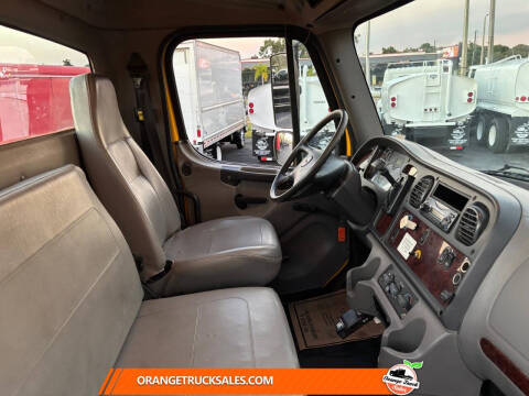 2014 Freightliner M2 106