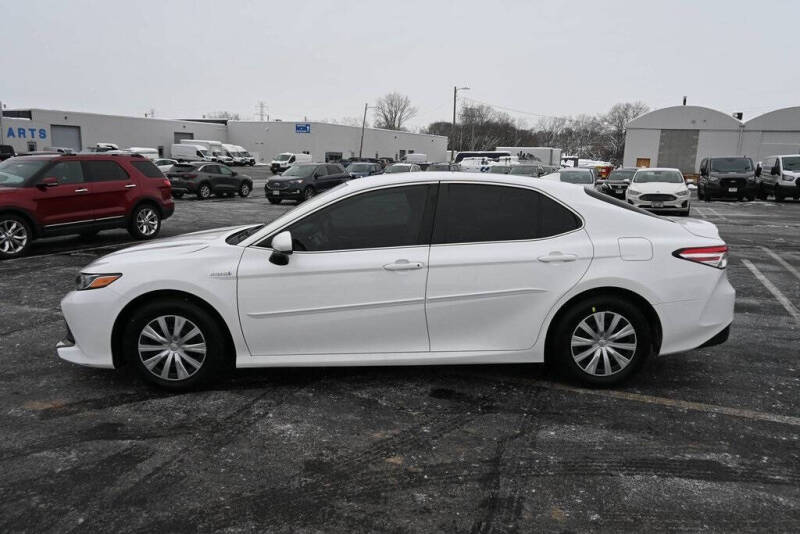 2019 Toyota Camry Hybrid LE