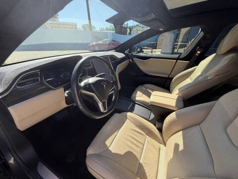 2017 Tesla Model S 90D