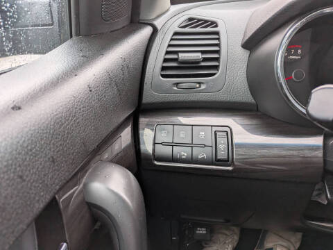 2011 Kia Sorento LX