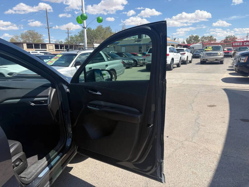 2021 Cadillac XT4 Premium Luxury