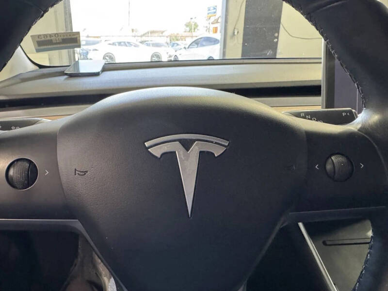 2019 Tesla Model 3 Mid Range