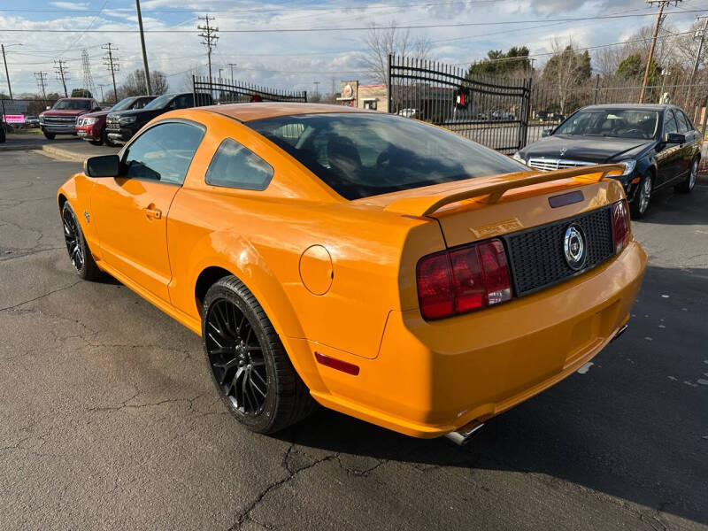 2009 Ford Mustang GT Deluxe photo 7