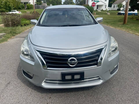 2014 Nissan Altima for sale at Via Roma Auto Sales in Columbus OH