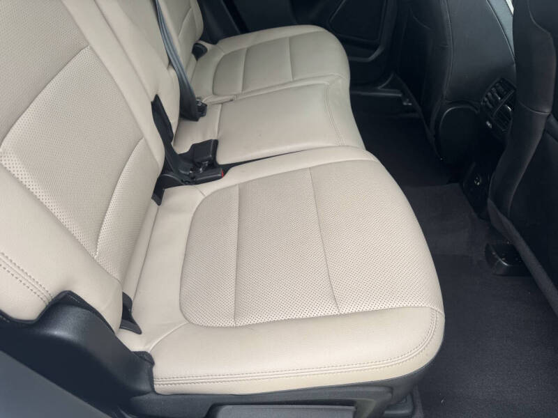 2022 Ford Escape Hybrid SEL