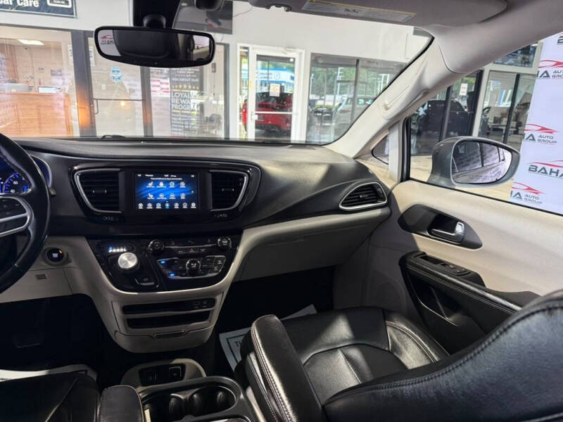 2020 Chrysler Pacifica Touring L