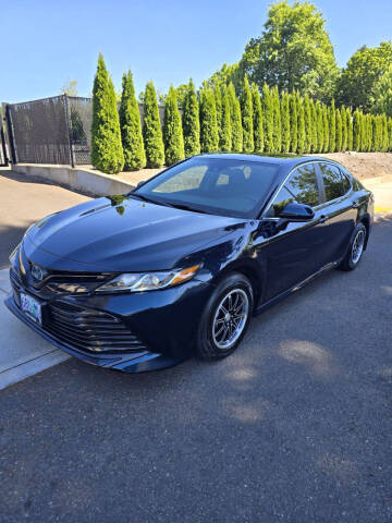 2020 Toyota Camry Hybrid for sale at RICKIES AUTO, LLC. in Portland OR