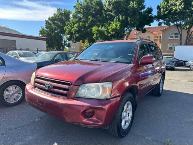 2004 Toyota Highlander for sale at Tracy Auto Depot in Tracy, CA