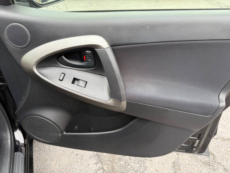 2009 Toyota RAV4 Sport