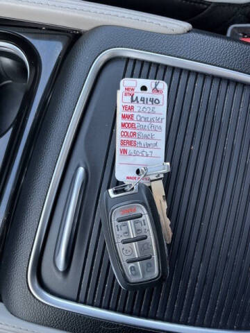 2023 Chrysler Pacifica Plug-In Hybrid Limited