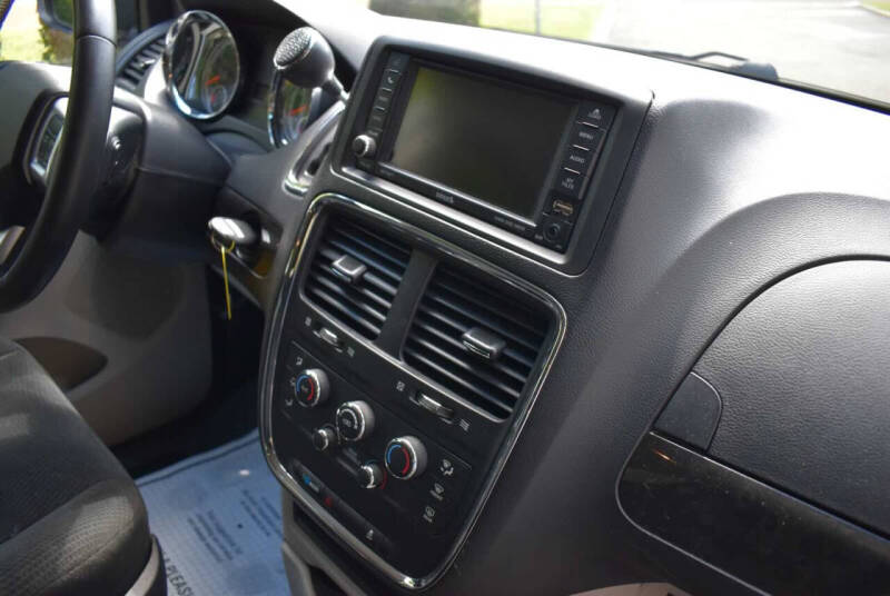 2017 Dodge Grand Caravan SE