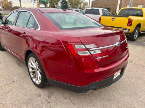 2015 Ford Taurus Limited