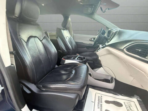 2018 Chrysler Pacifica Touring L