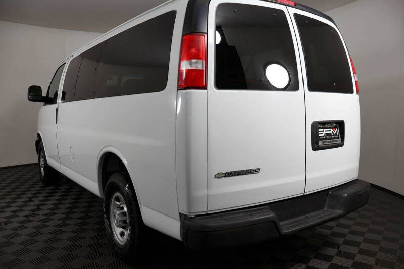 2017 Chevrolet Express LS 2500