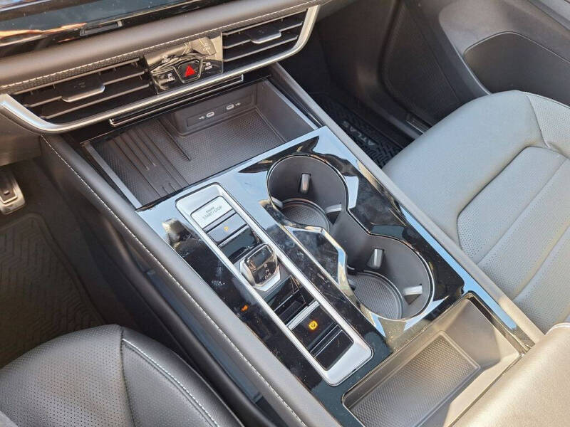 2026 Volkswagen Atlas Cross Sport SEL R-Line Black 4Motion