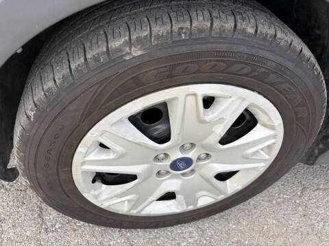 2016 Ford Escape S