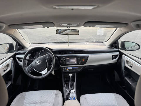 2016 Toyota Corolla LE