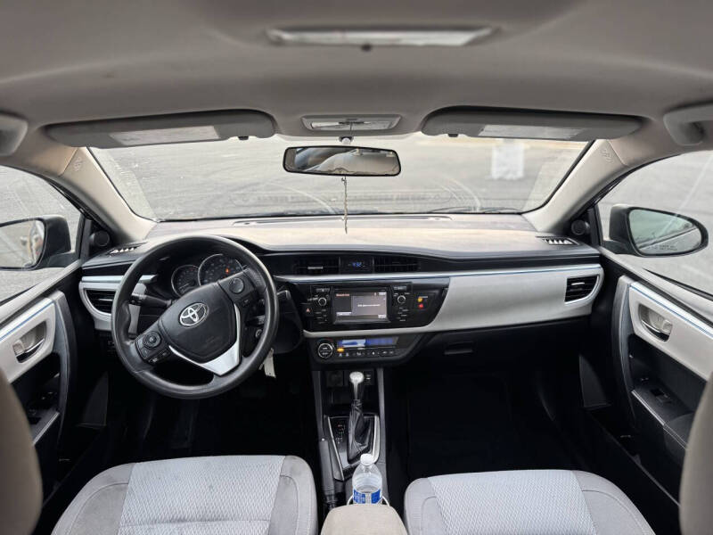 2016 Toyota Corolla LE