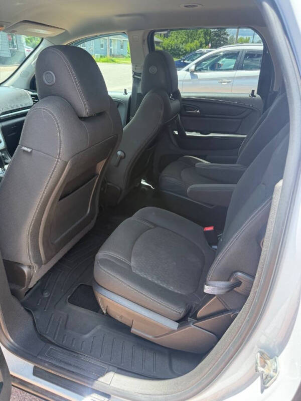 2016 GMC Acadia SLE-2