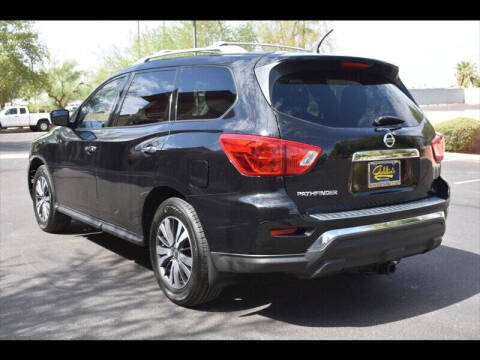2017 Nissan Pathfinder S